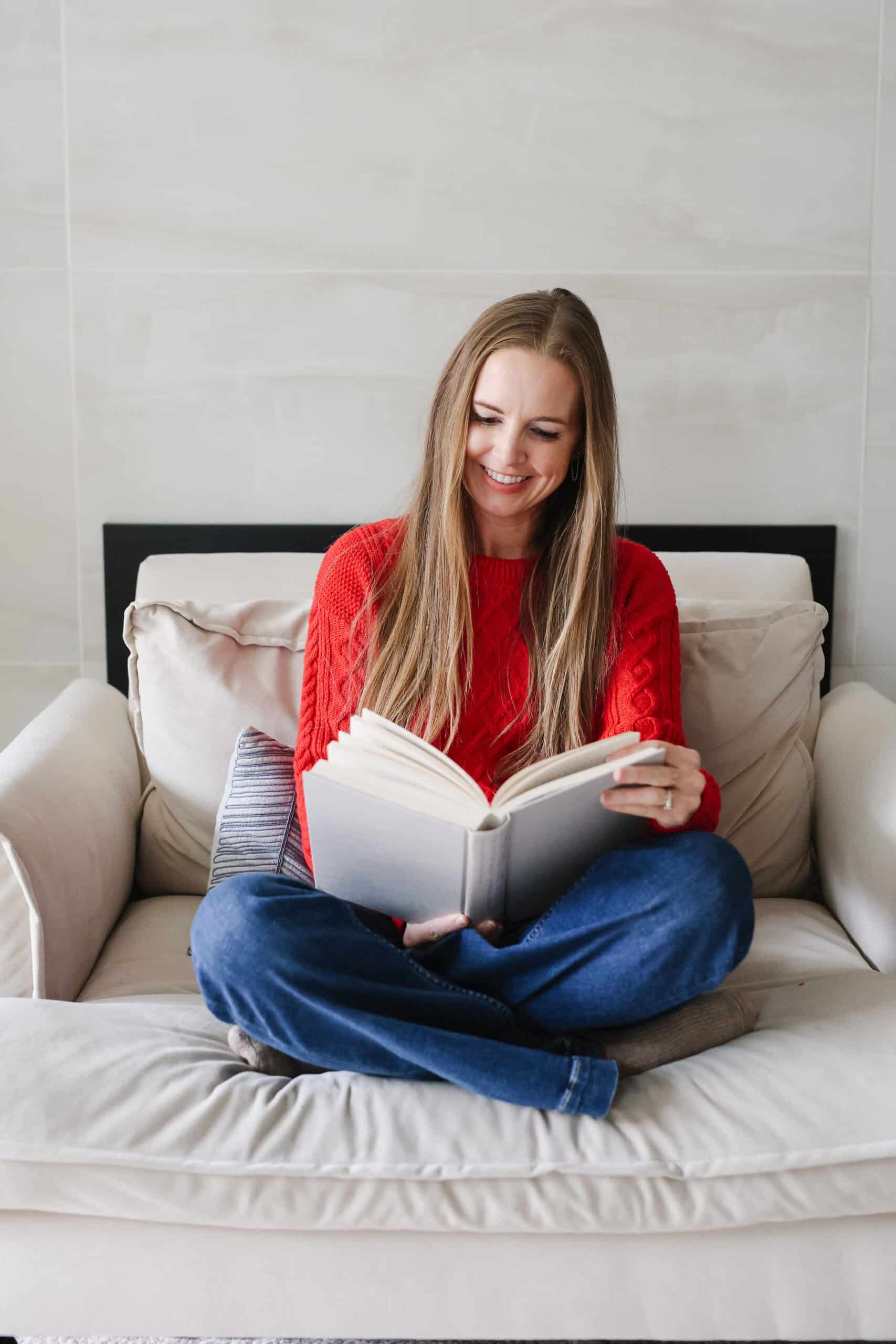 4 books I’m reading right now (+ my team’s picks!)